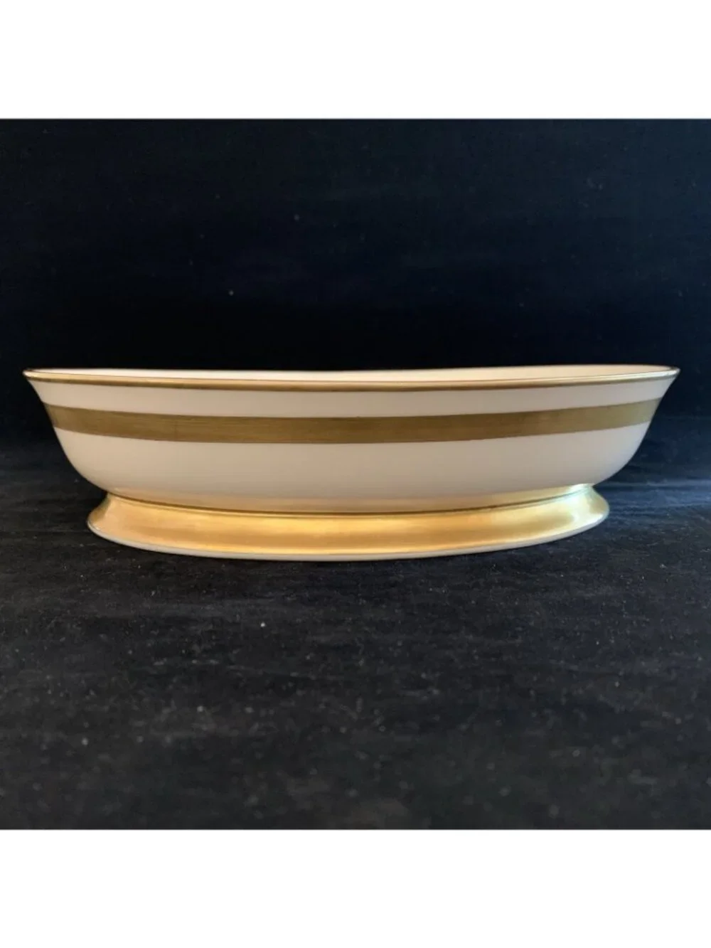 Flintridge Huntington Oval Serving Bowl 9.75